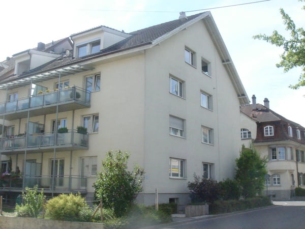 Schöne 3-Zimmer Dachwohnung mit Balkon an zentraler Lage in Riehen 8