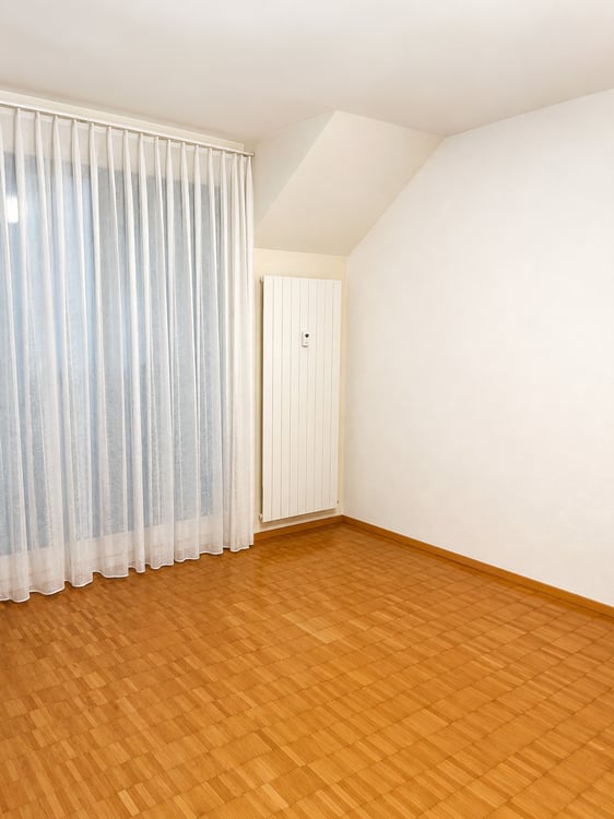 Schöne 3-Zimmer Dachwohnung mit Balkon an zentraler Lage in Riehen 5