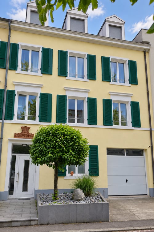 Charmante 4.5-Zimmer-Maisonette-Wohnung an ruhiger Quartierstrasse in Basel 1