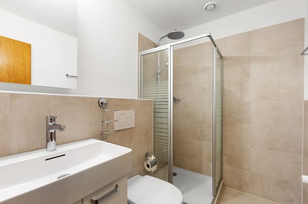 Attraktives Dorfrestaurant mit schöner Gartenterrasse, 2 Kegelbahnen, PV Anlage + 3 Wohnungen 11