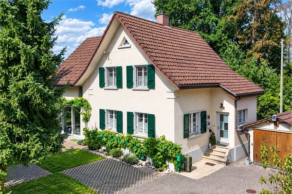3½ Zimmer Einfamilienhaus grosszügig wohnen an zentraler Lage 1