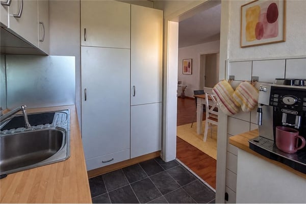 Gepflegtes Mehrfamilienhaus mit drei 2½ und sechs 3½ Zimmer Wohnungen 12
