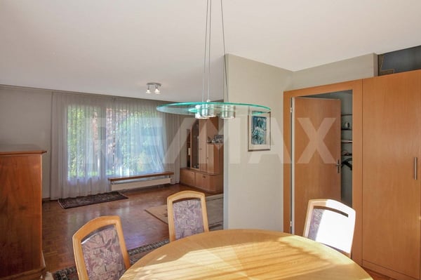 4½ Zimmer Doppeleinfamilienhaus in Bahnhofsnähe mit Garten und viel Gestaltungspotenzial 2