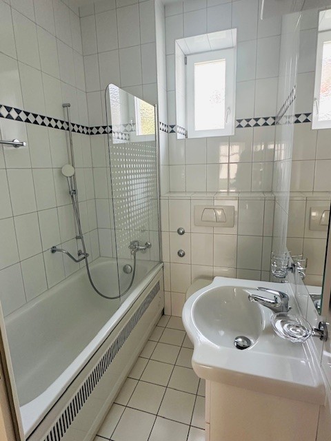 Charmante 1-Zimmer-Altbauwohnung 21