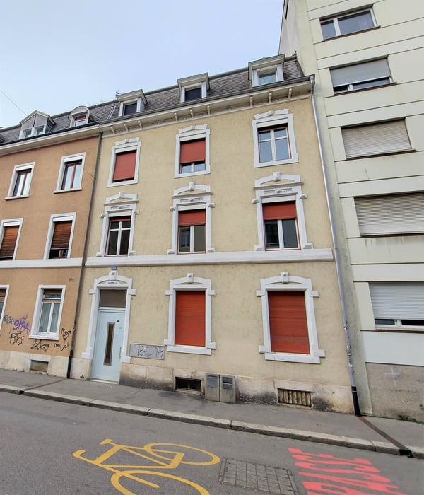 Charmante 1-Zimmer-Altbauwohnung 32