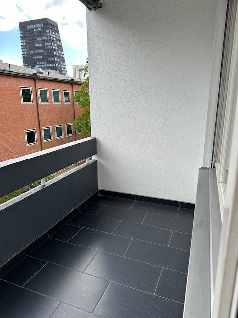 Charmante 2-Zimmer-Wohnung mit Balkon und schöner Aussicht in Basel 11