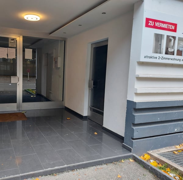Charmante 2-Zimmer-Wohnung mit Balkon und schöner Aussicht in Basel 12