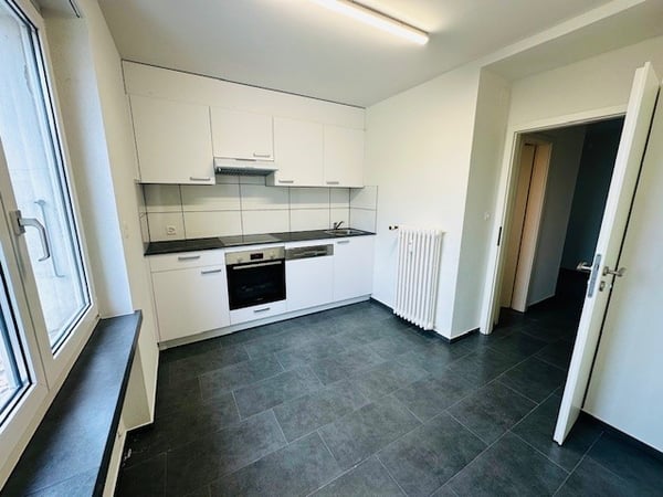 Helle, renovierte 3.5-Zimmerwohnung mit Balkon per sofort in Münchenstein zu vermieten 12