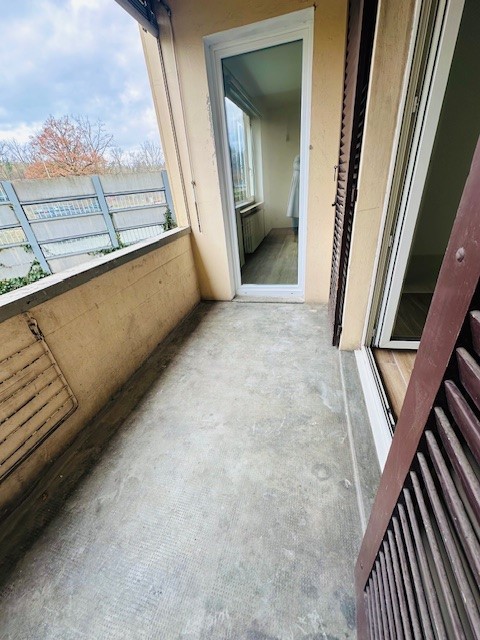 Helle, renovierte 3.5-Zimmerwohnung mit Balkon per sofort in Münchenstein zu vermieten 24
