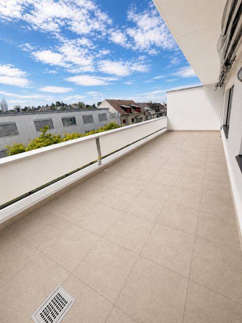 Helle Dachgeschosswohnung verfügt über 2 Balkone und Stadtblick – 1.5 Zimmer in Basel 22