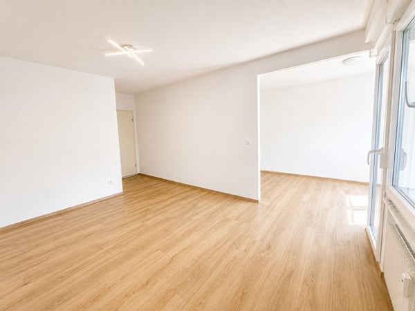 Helle 2-Zimmer-Wohnung mit Balkon im 4. OG in Basel 3