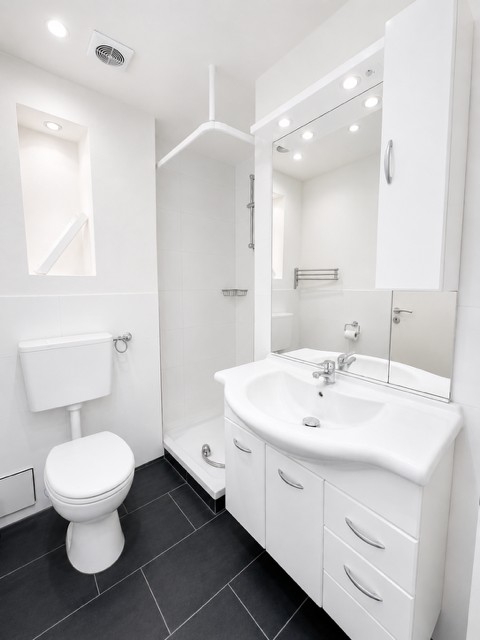 Helle 2-Zimmer-Wohnung mit Balkon im 4. OG in Basel 9