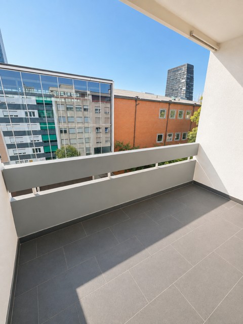 Helle 2-Zimmer-Wohnung mit Balkon im 4. OG in Basel 12