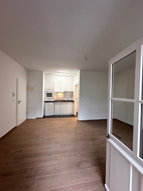 Charmante 1.5-Zimmer-Wohnung mit Balkon in Basel 2