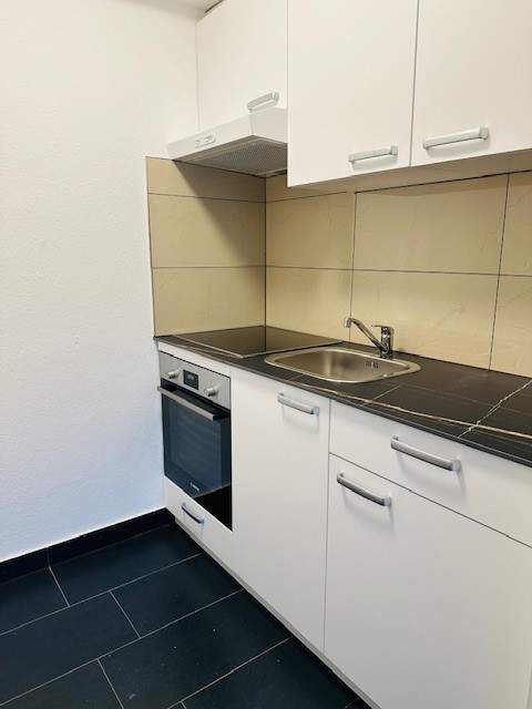 Gemütliche, charmante 2.5-Zimmer-Wohnung im Herzen von Basel Nähe Rhein 13