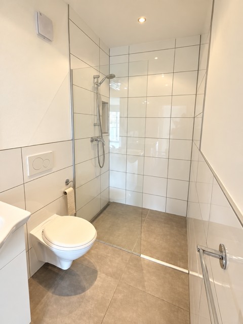 Moderne 2-Zimmer-Wohnung mit Balkon in Basel 6