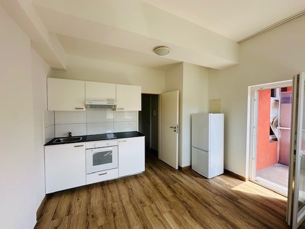 Charmante 2.5-Zimmer-Wohnung mit Balkon in Basel 8