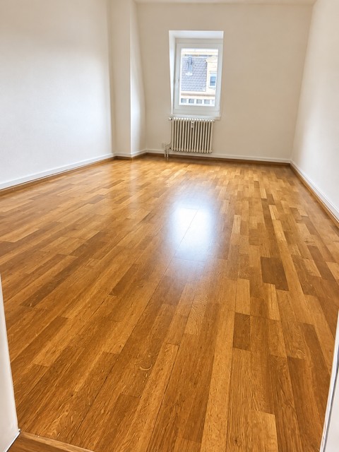 Schöne 2-Zimmer-Altbauwohnung mit Gartenbenutzungzu vermieten 3