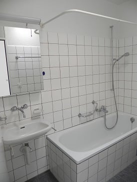 Moderne 2-Zimmer-Wohnung mit Balkon im Gothelfquartier Basel 5