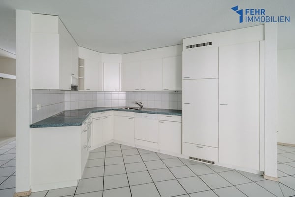 Fehr Immobilien - Ruhig und idyllisch gelegene 1½-Zi.-Wohnung 3