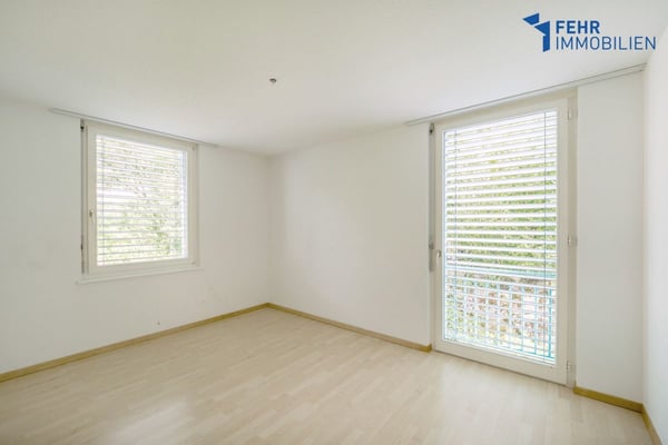 Fehr Immobilien - Ruhig und idyllisch gelegene 1½-Zi.-Wohnung 6