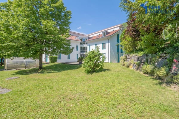 Fehr Immobilien - Ruhig und idyllisch gelegene 1½-Zi.-Wohnung 12