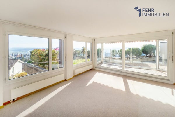 Fehr Immobilien - 1½-Zimmer-Terrassenwohnung mit Alpensicht 2