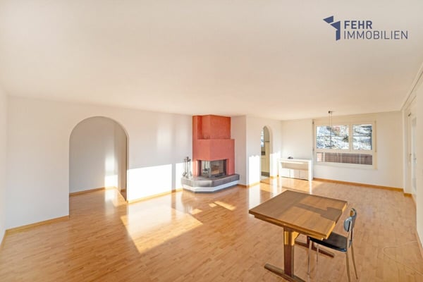 Fehr Immobilien - Grosszügige 1½-Zimmer-Wohnung an sonniger Lage 1