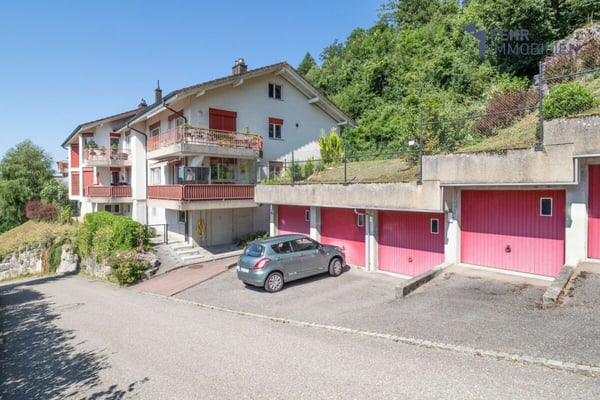 Fehr Immobilien - Grosszügige 1½-Zimmer-Wohnung an sonniger Lage 12