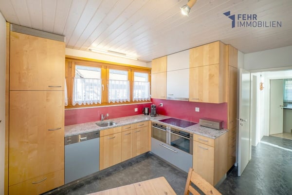 Fehr Immobilien - Freistehendes 1½-Zi.-Einfamilienhaus 4