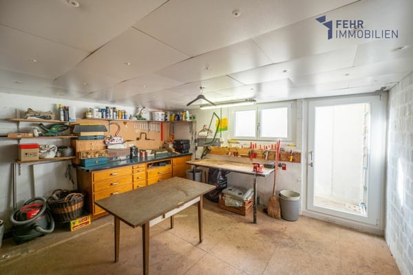 Fehr Immobilien - Freistehendes 1½-Zi.-Einfamilienhaus 11