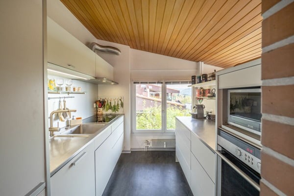 Fehr Immobilien - Lichterfüllte 4½-Zi.-Attikawohnung mit Alpensicht 7