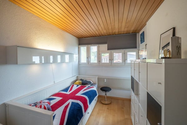 Fehr Immobilien - Lichterfüllte 4½-Zi.-Attikawohnung mit Alpensicht 9