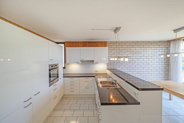 Fehr Immobilien - Komfortables 5½-Zi.-Reiheneckhaus 3