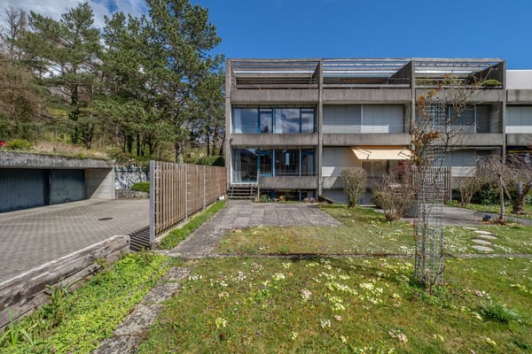 Fehr Immobilien - Komfortables 5½-Zi.-Reiheneckhaus 12