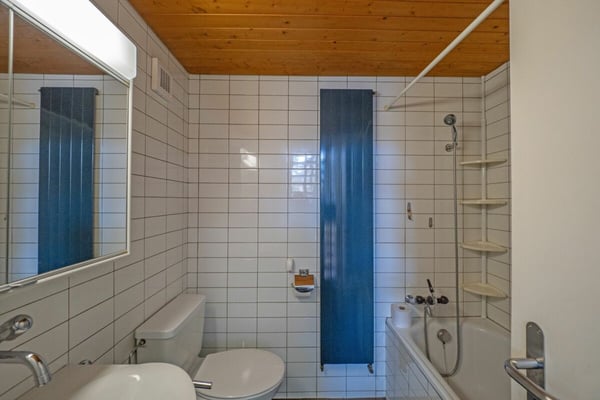 Fehr Immobilien - Komfortables 5½-Zi.-Reiheneckhaus 9
