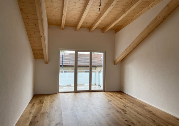 neue Dach-Loftwohnung 2.5 Zimmer 3