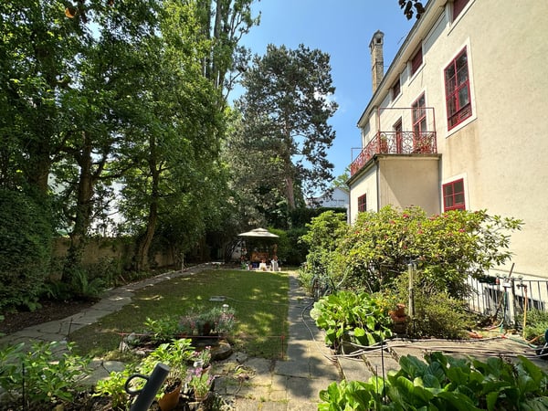 Gellert: Prestigious 480 sqm Art Nouveau villa with beautiful garden 11