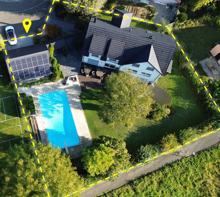 detached house, modern design, swimming pool, solar panels, paved driveway, trees, lawn