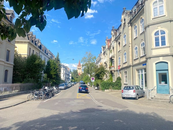 1 - Zi-Altbauwohnung im Bachlettenquartier in charmantem Jugendstil-Mehrfamilienhaus 13