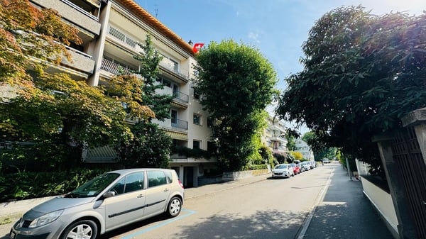 Exklusive 1-Zimmer-Riverside-Wohnung mit Balkon nahe Roche-Tower am Rhein 5