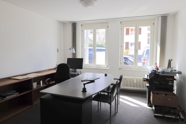 Repräsentative 180 qm Gewerbefläche plus Archiv für Büro oder Praxis in Altweil 6