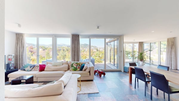 Helles Einfamilienhaus mit traumhafter Panoramaaussicht,Doppelgarage, gr. Aussenbereich & Lift 5