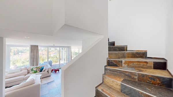 Helles Einfamilienhaus mit traumhafter Panoramaaussicht,Doppelgarage, gr. Aussenbereich & Lift 7