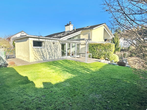 Muttenz : Freistehendes  - 1.5 Zi.- EFH auf traumhaftem Grundstück u. ruhiger Lage 12