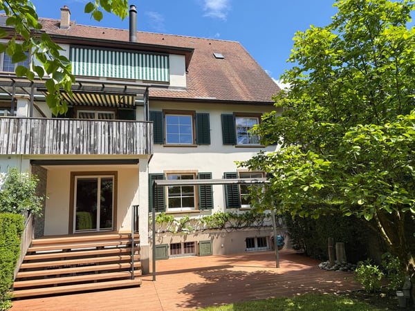 Stylish 10-Room Townhouse in a Prime Location in Riehen with a Stunning Garden and Garage Box 2