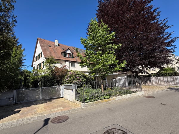 Stylish 10-Room Townhouse in a Prime Location in Riehen with a Stunning Garden and Garage Box 1