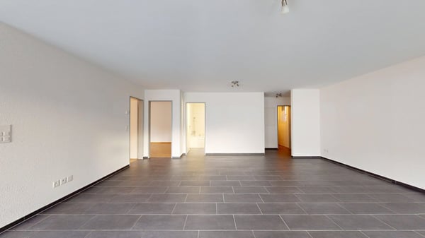 Attraktive 3,5-Zi.-Wohnung mit Balkon, Lift und Tiefgarage in zentraler Lage von Laufen 5