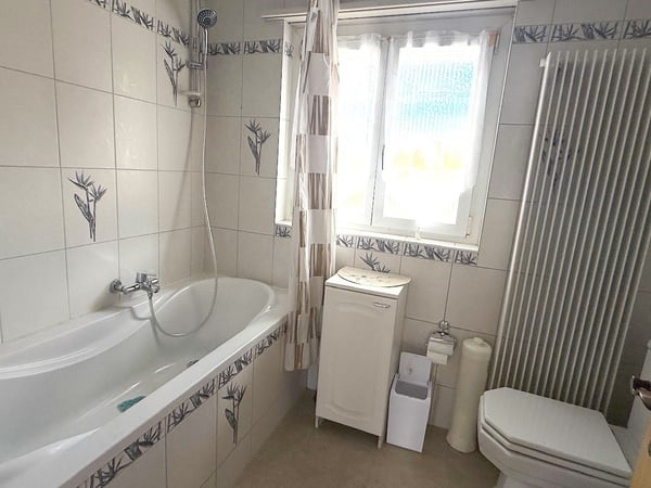 5 Zi.-Reihenhaus mit grossem Wintergarten an familienfreundlicher Wohnlage 7