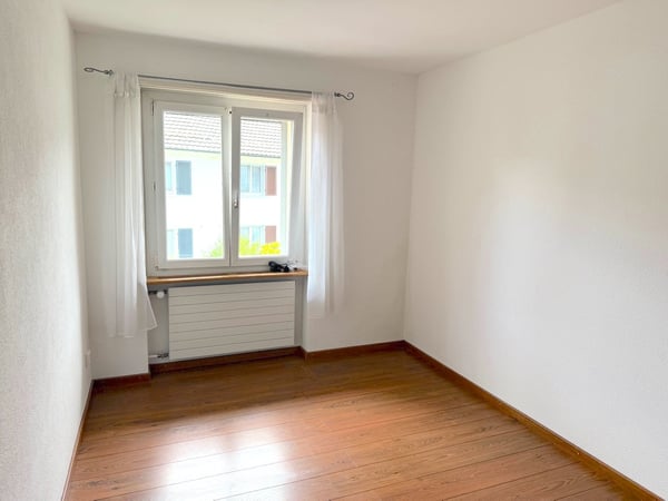5 Zi.-Reihenhaus mit grossem Wintergarten an familienfreundlicher Wohnlage 6